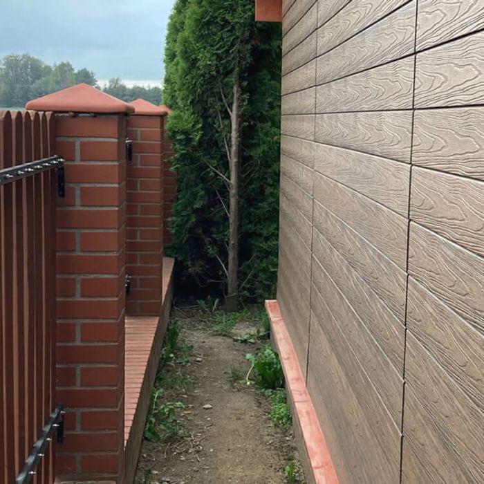 Deska Elewacyjna Kompozytowa Szczotkowana Premium Teak – dł. 3,6 m Deska Elewacyjna Kompozytowa Szczotkowana Premium Teak – dł. 3,6 m