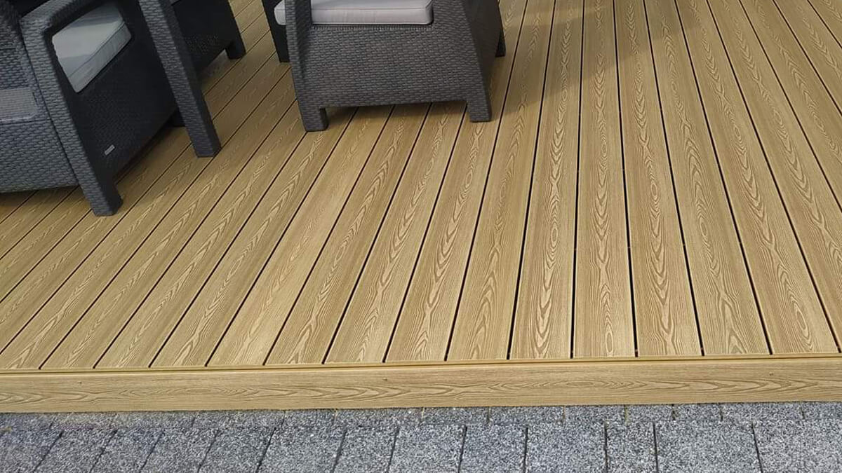 Taras z deski kompozytowej 3D Miodowy Teak