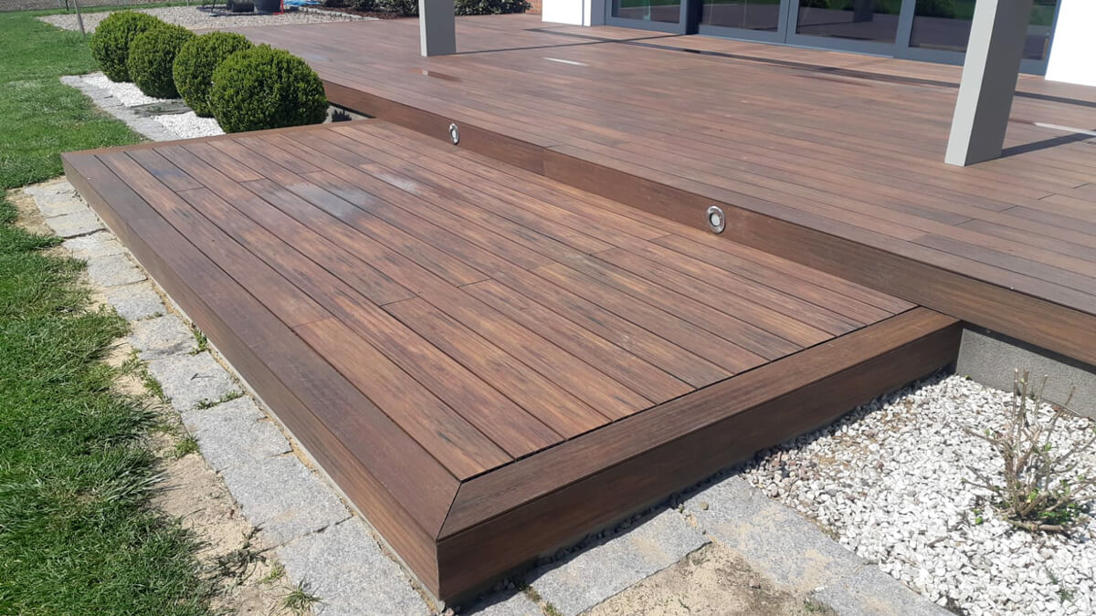 Taras na podwyższeniu, Deska Premium Redwood