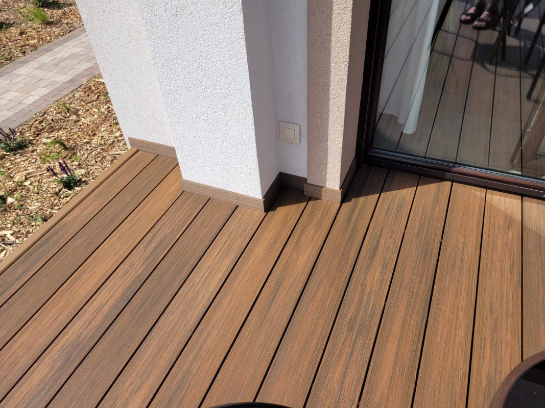 Taras z deski kompozytowej Premium Teak