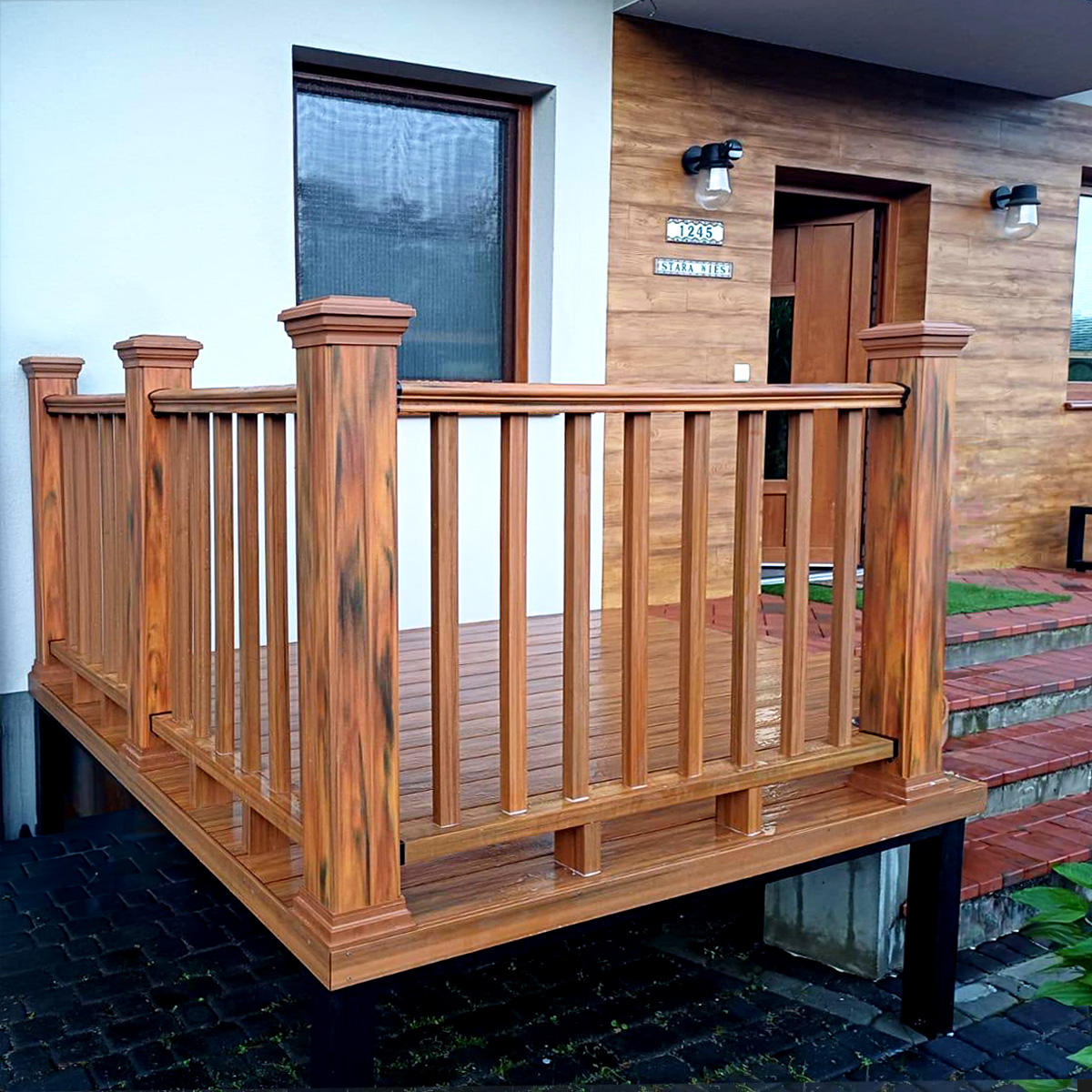 Kameralny taras wejściowy z balustradą Amber Premium