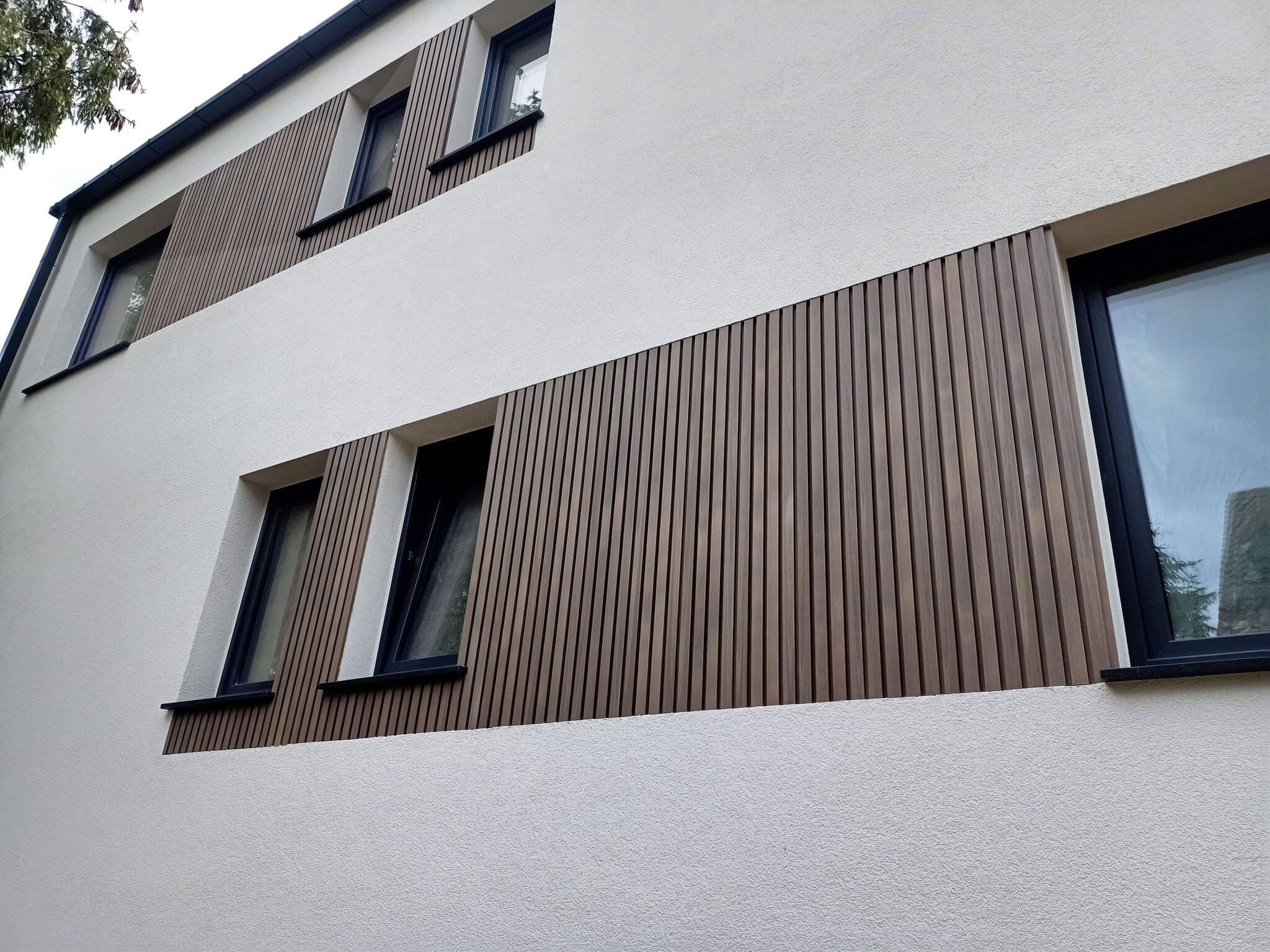 Lamele kompozytowe zewnętrzne Premium Antique na elewacji domu