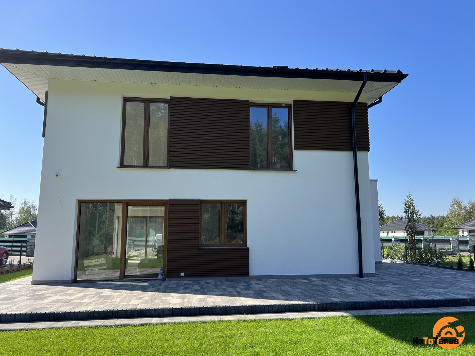 Lamele elewacyjne Premium Teak – stylowa harmonia na elewacji