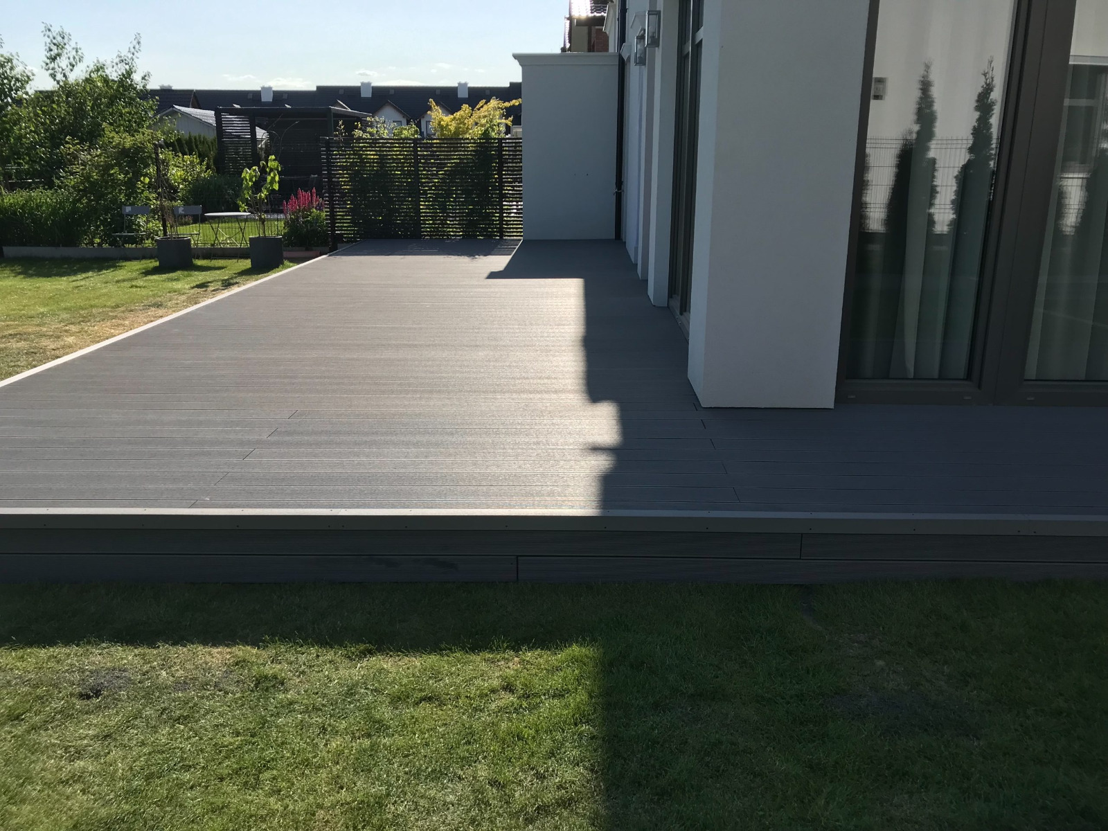 Taras Standard Jasny Szary – elegancja i funkcjonalność