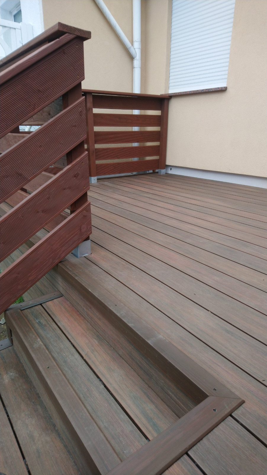 Taras Premium Redwood – prywatność i funkcjonalność w jednym