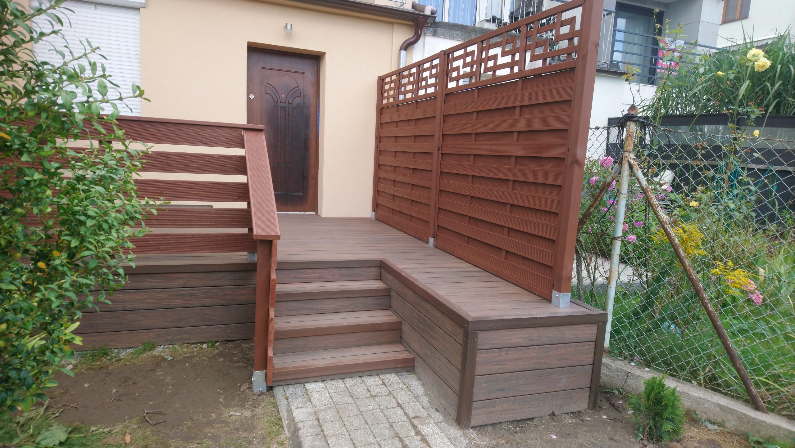 Taras Premium Redwood – prywatność i funkcjonalność w jednym